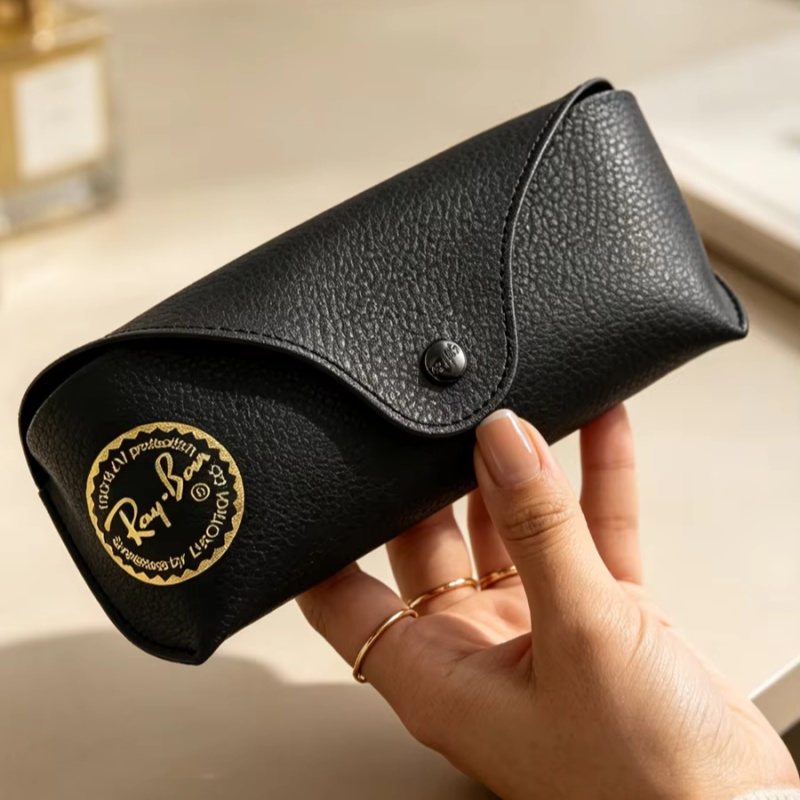 Ray-Ban Leather Sunglasses Cas - Travel Accessories Pouch For Women 评论和价格