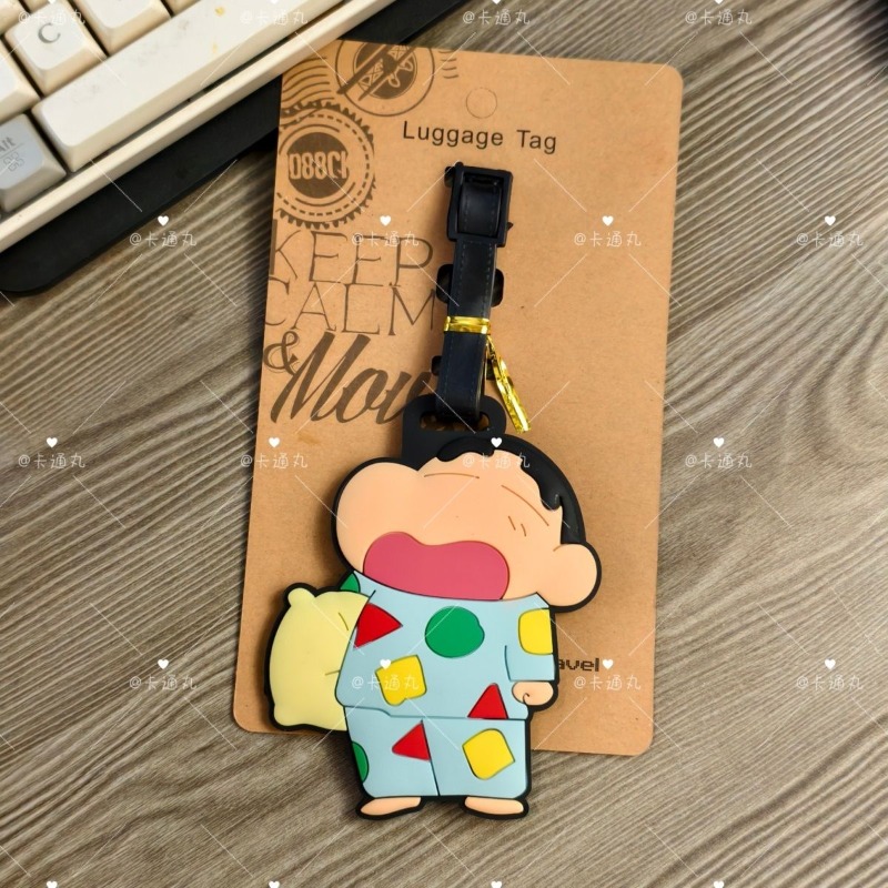 Crayon Shin-chan cartoon anime - Travel Accessories Gadget 评论和价格