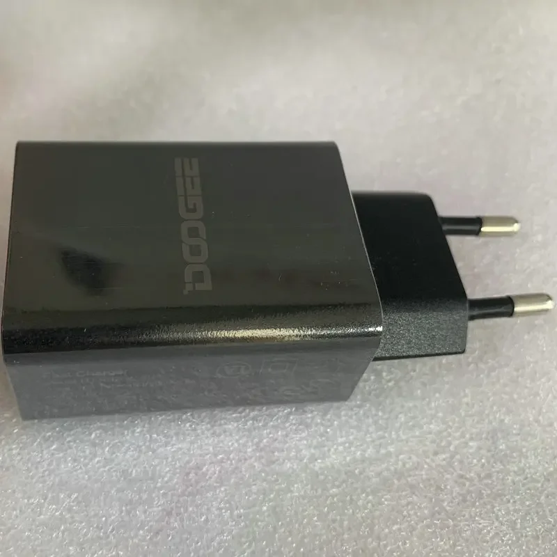 Power Adapter for Doogee V20 P - Travel Accessories For Europe 评论和价格